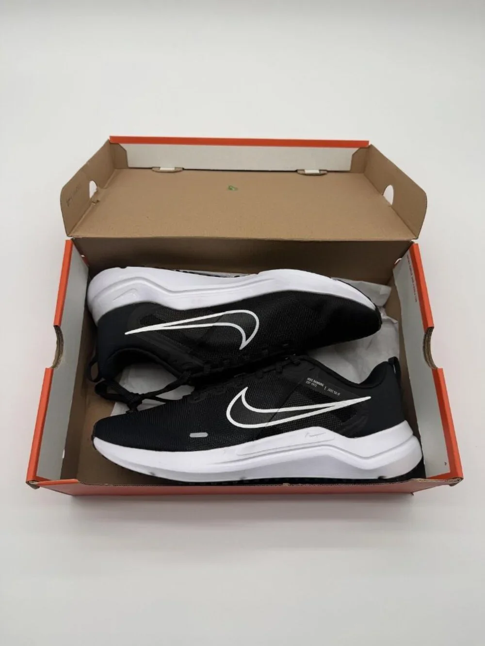 New Nike Downshifter 12 Running Shoes Men's Size 11 Black White DD9293 001